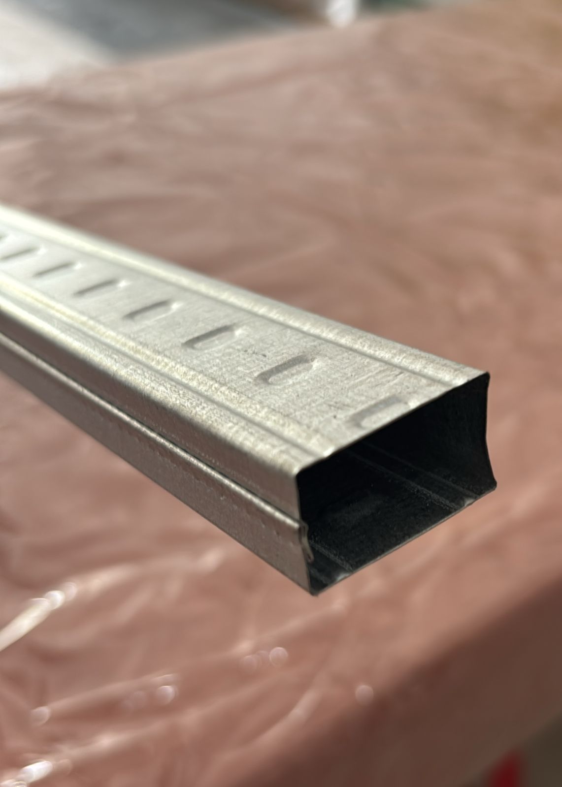 HOLO 25 X 15/30 X 4000 MM SILVER*