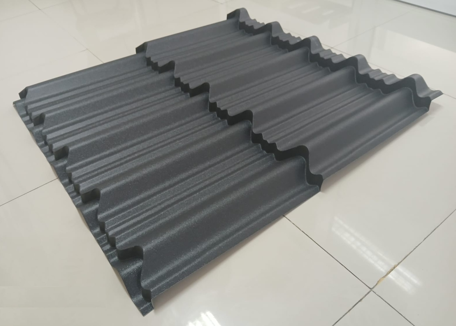 GENTENG KCP ELANG 2X4 TRENDY HITAM